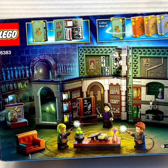 Lego Other - 76383 Hogwarts™ Moment: Potions Class (Retired lego set new in sealed box)
